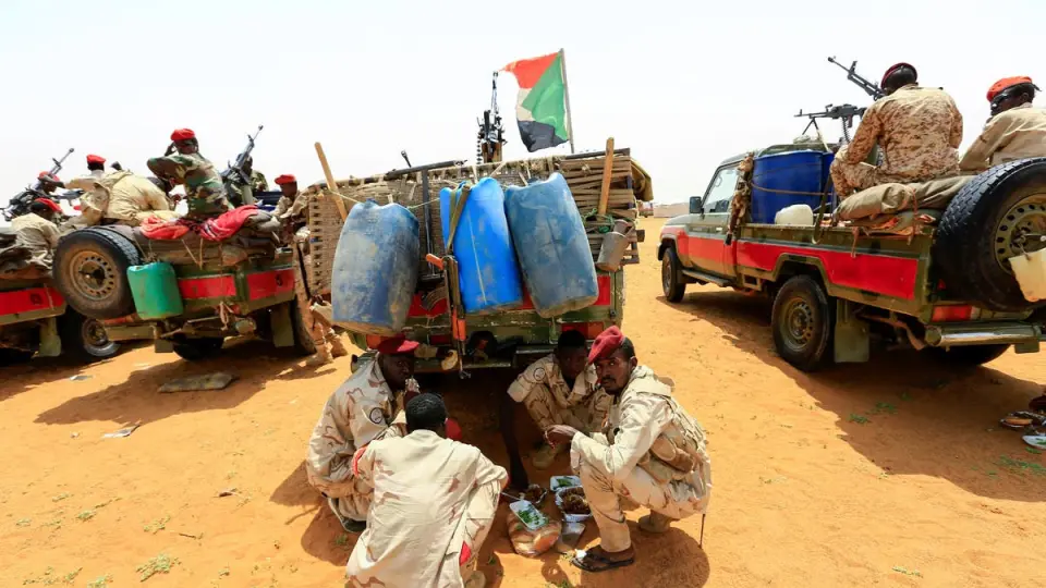 حاكم دارفور: حميدتي أقر بجلب مرتزقة أجانب وفتح الباب للفوضى