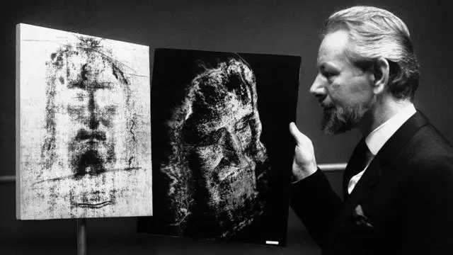 دراسات علمية على كفن تورينو 